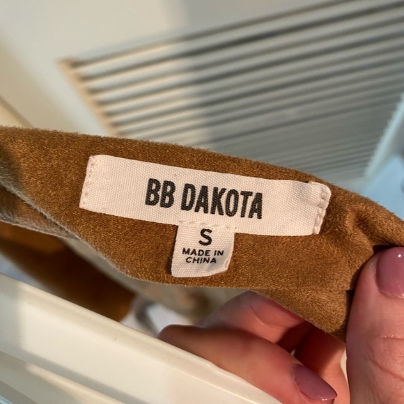 BB Dakota Suede Skirt, Size Small - Picture 2 of 3